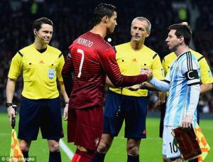 Argentina 0-1 BĐN: Vũ công chết dưới tay chiến binh vô danh vào phút chót